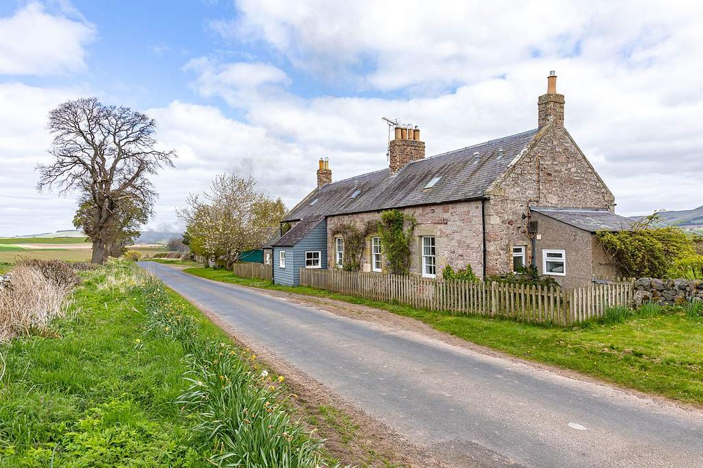 The Whinney, Cessford Road, Nr Morebattle, Kelso TD5 8EF 4 bed detached house for sale £475,000