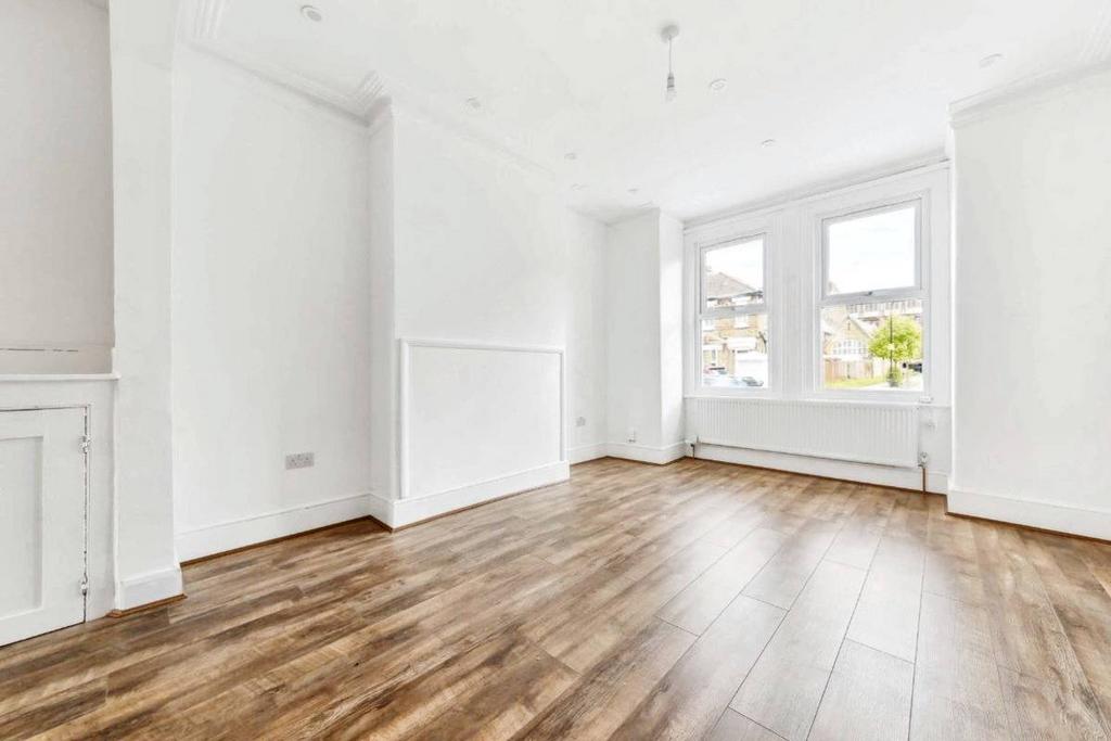 Coldershaw Road, London W13 5 bed terraced house £3,850 pcm (£888 pw)