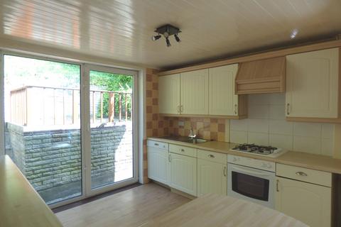 3 bedroom semi-detached bungalow to rent, Luton LU2