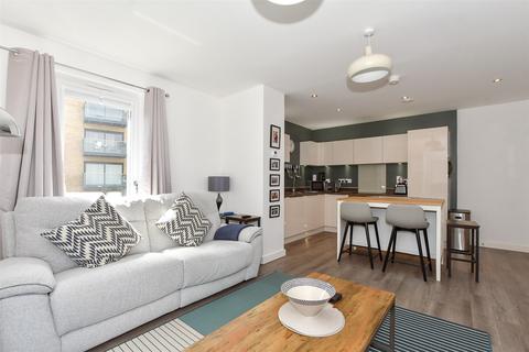 Flat 13, 14 Collendale Road, London, E17 6TB