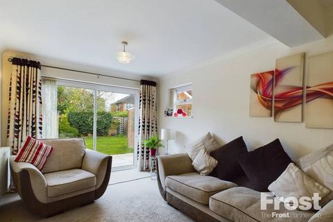 3 bedroom semi-detached house for sale, Brightside Avenue, Staines-upon-Thames, Surrey, TW18