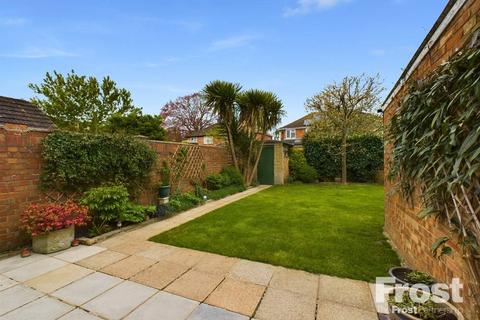 42 Brightside Avenue, Staines-upon-thames, TW18 1NG