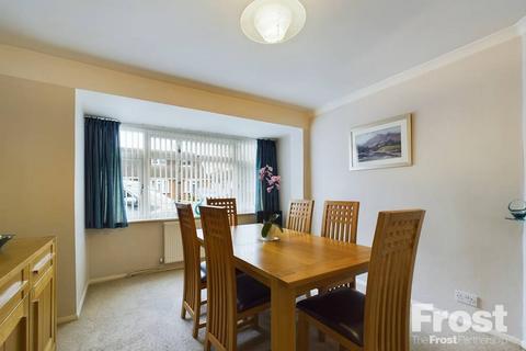 42 Brightside Avenue, Staines-upon-thames, TW18 1NG