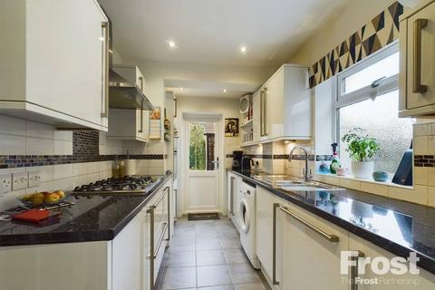 42 Brightside Avenue, Staines-upon-thames, TW18 1NG