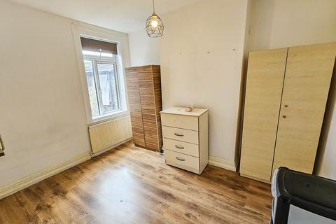 115 Carson Road, London, E16 4BG