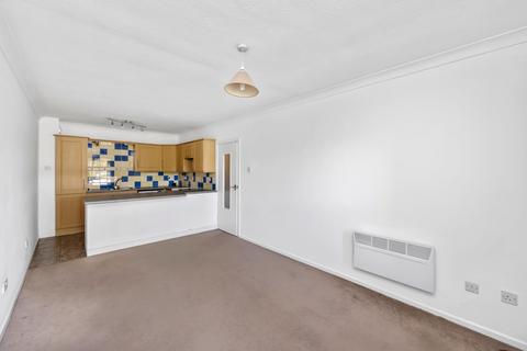 2 bedroom ground floor flat for sale, Station Road, Billingshurst, RH14