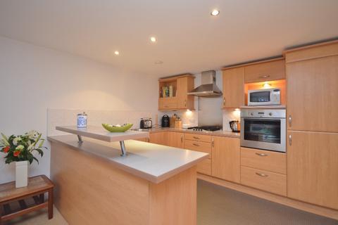 2 bedroom flat to rent, Trefoil Avenue, Flat 0/1, Shawlands, Glasgow, G41 3PB