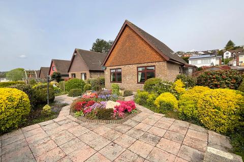 3 bedroom detached bungalow for sale, Home Farm Green, Newport NP18