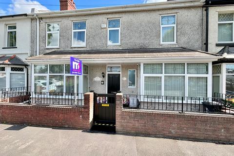 4 bedroom terraced house for sale, Courtney Street, Newport NP19