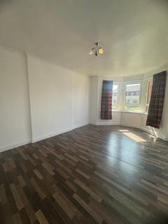 3 bedroom flat to rent, Corsock Street, Haghill