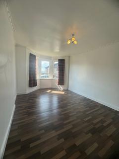 3 bedroom flat to rent, Corsock Street, Haghill