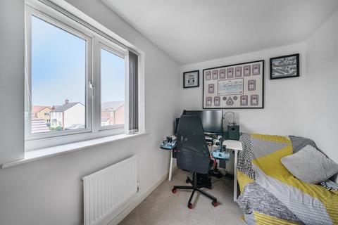 2 bedroom flat for sale, Moggridge Walk,  Witney,  OX29