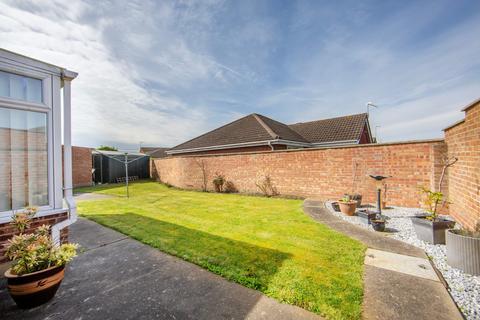 2 bedroom detached bungalow for sale, Patterdale Gardens, Lowestoft