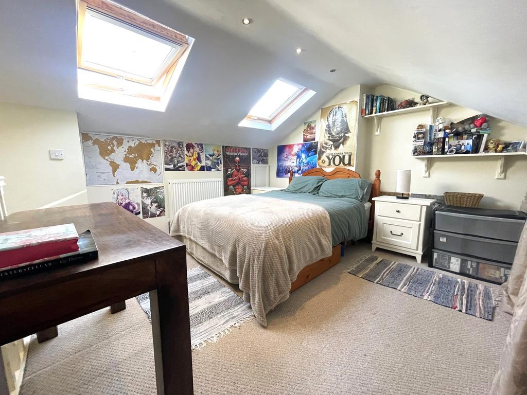 Stockport Road East, Bredbury, Stockport 3 bed terraced house for sale