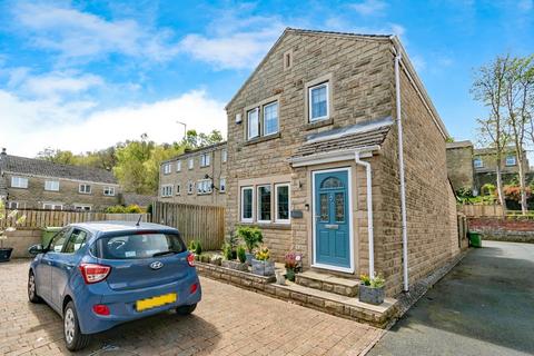 3 bedroom detached house for sale, Holmebank Mews, Holmfirth HD9