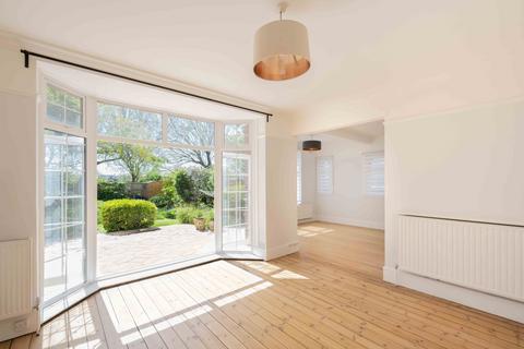 5 bedroom detached house to rent, 140 New Church Road, Hove