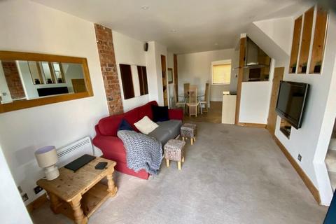 1 bedroom flat to rent, West Mills, Newbury RG14