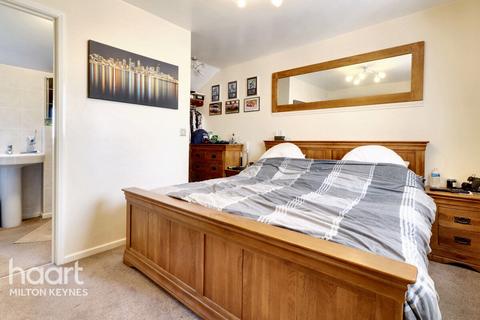 3 bedroom semi-detached house for sale, Fairford Crescent, Downhead Park