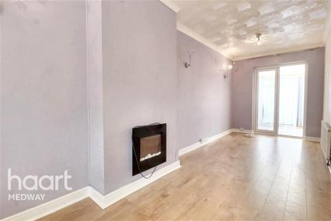3 bedroom terraced house to rent, Ingle road, Chatham, ME4