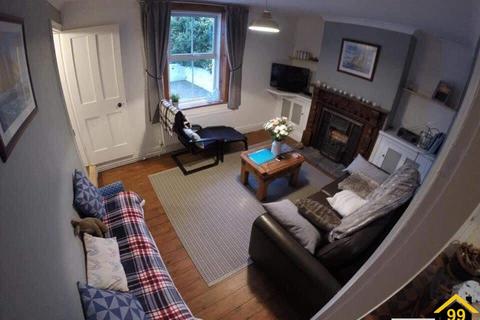 3 bedroom terraced house for sale, Coastguard Cottages, Flamborough, Bridlington, East Yorkshire, YO15