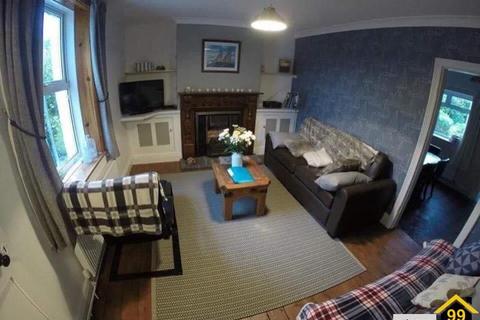 3 bedroom terraced house for sale, Coastguard Cottages, Flamborough, Bridlington, East Yorkshire, YO15