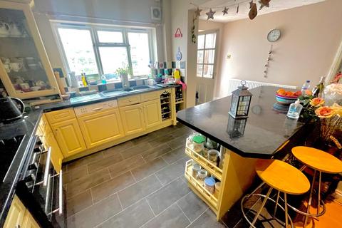 3 bedroom bungalow for sale, The cottage, Terrick, Whitchurch, Shropshire