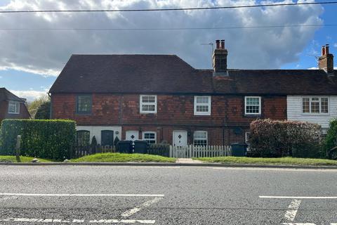 2 bedroom property to rent, Mark Cross, Crowborough, East Sussex