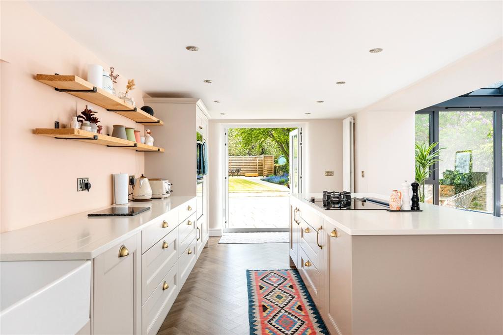 Kitchen/Breakfast Rm