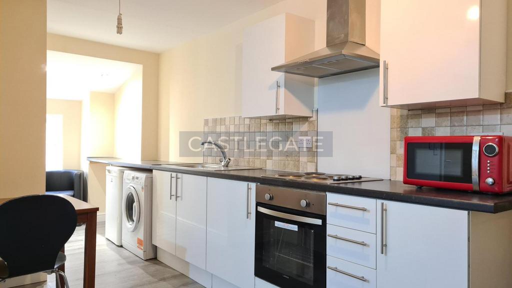 Westgate Apartments, Room 5, Temple Close, Hudders