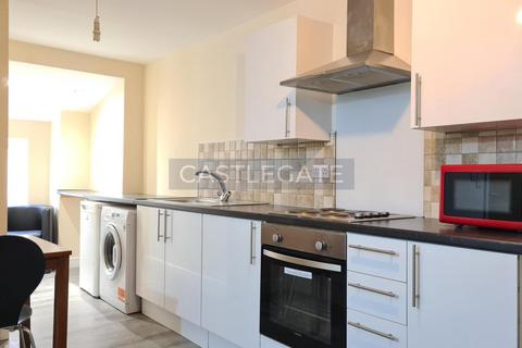 Studio to rent, Westgate Apartments, Huddersfield, HD1 1AB
