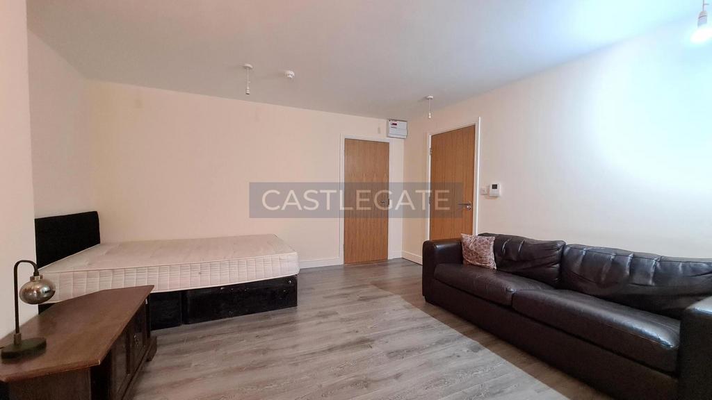 Westgate Apartments, Room 5, Temple Close, Hudders