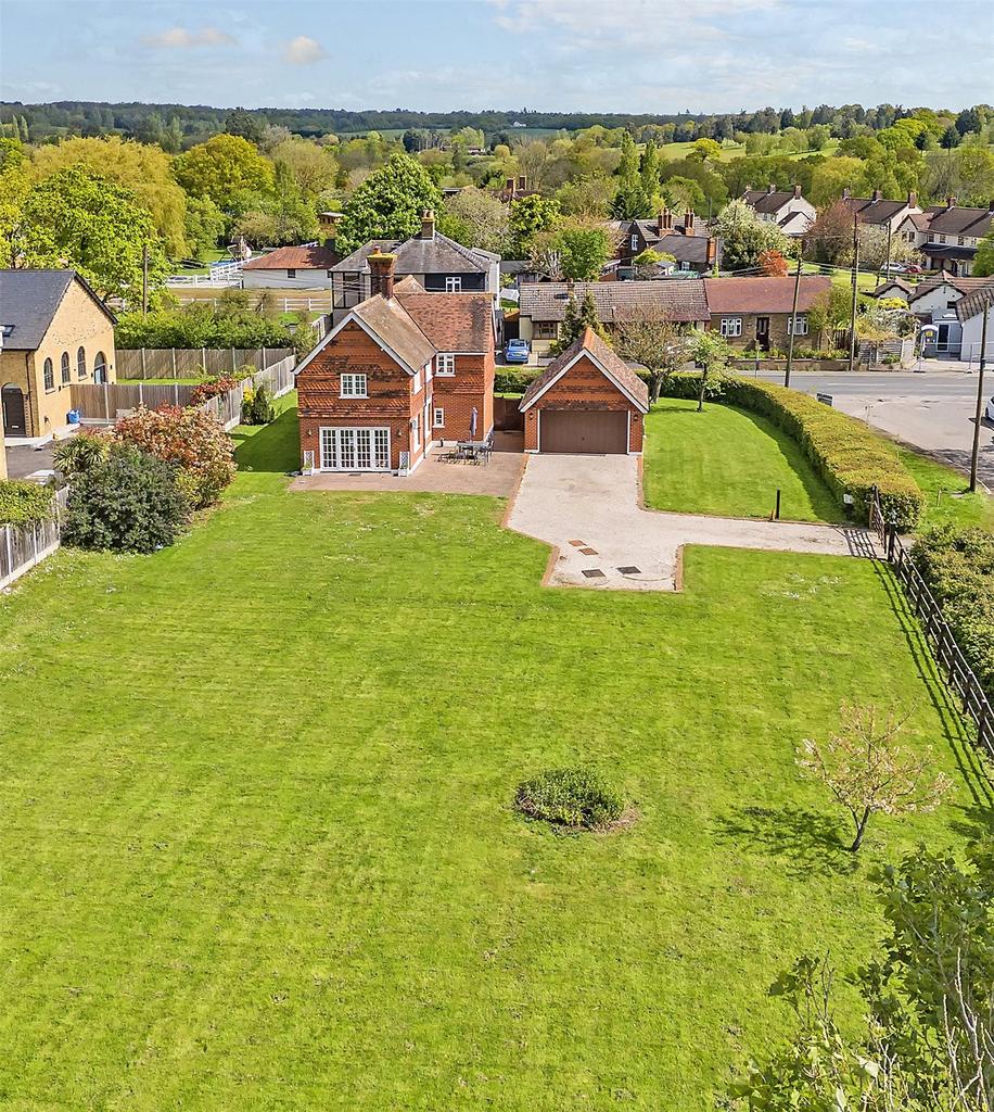 Great Warley Street, Great Warley, CM13 4 bed detached house for sale