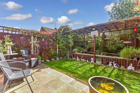 2 bedroom end of terrace house for sale, Linley Road, Broadstairs, Kent