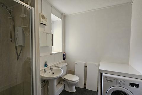 1 bedroom apartment to rent, Tor Park Road, Torquay TQ2