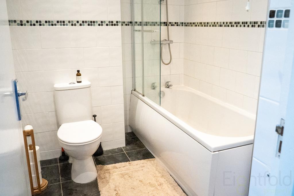 21 de montfort road top floor 35