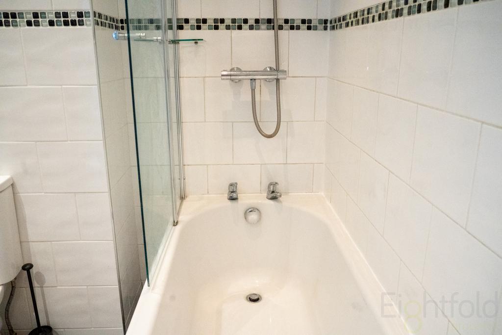 21 de montfort road top floor 40