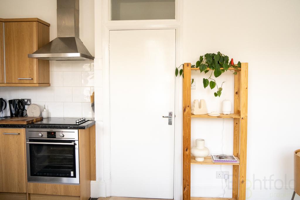 21 de montfort road top floor 5