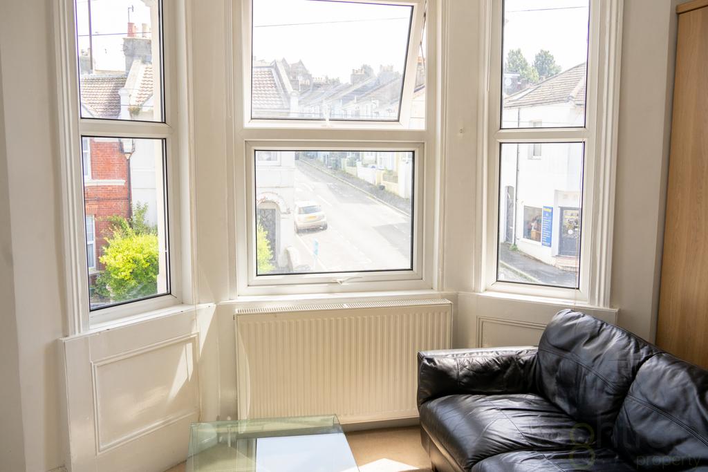 21 de montfort road top floor 16