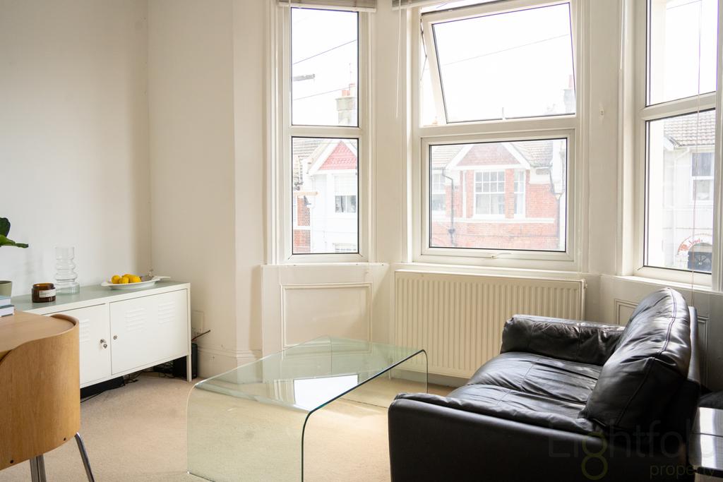 21 de montfort road top floor 18