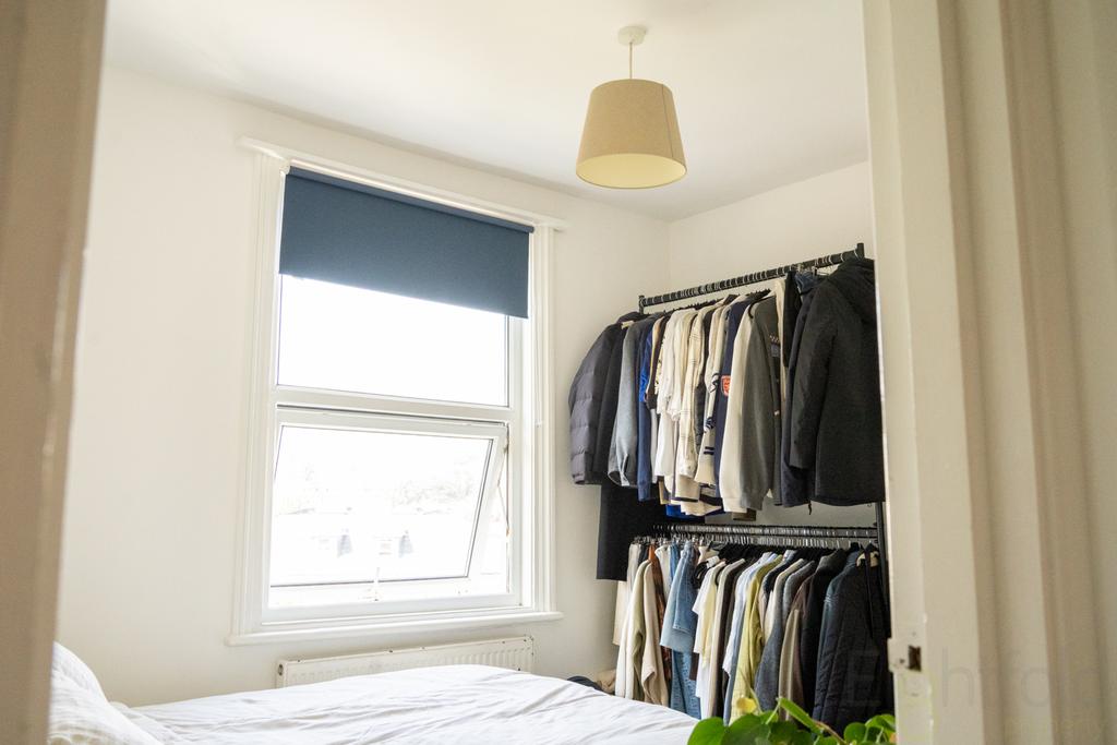 21 de montfort road top floor 27
