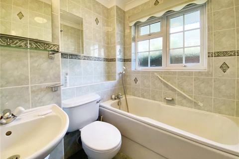 50 Ashfield Green, Yateley, GU46 6AL