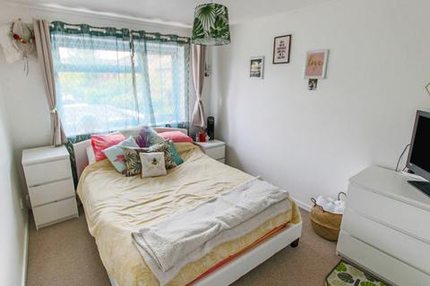 3 bedroom property for sale, Regal Drive, East Grinstead, RH19