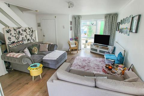 3 bedroom terraced house for sale, Regal Drive, East Grinstead, RH19