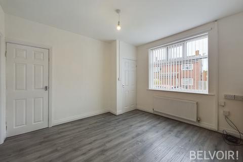 3 bedroom terraced house to rent, Hankinson Street, Liverpool L13