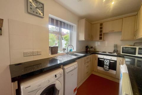 1 bedroom semi-detached bungalow to rent, Begbroke,  Kidlington,  OX5
