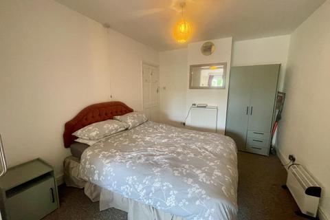 1 bedroom semi-detached bungalow to rent, Begbroke,  Kidlington,  OX5