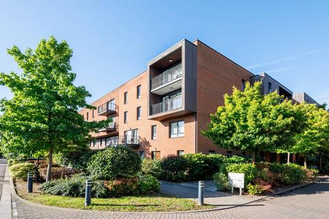 2 bedroom flat for sale, Meadowside, Kidbrooke, London, SE9