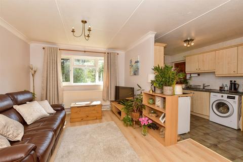 2 bedroom ground floor flat for sale, Rettendon Common, Chelmsford, Essex