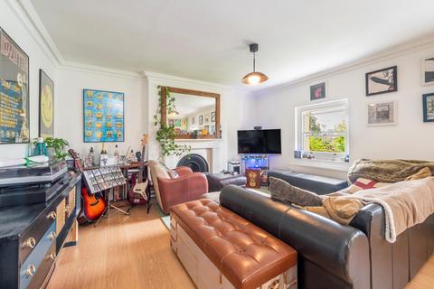 2 bedroom flat for sale, Adelaide Road, London, NW3