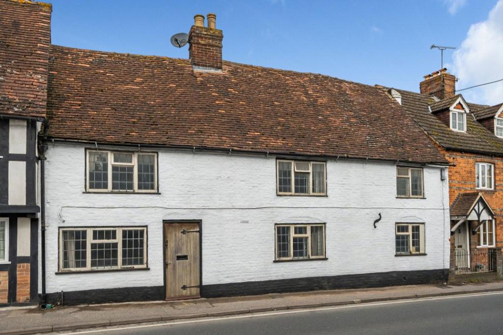 Wantage, Wantage OX12 4 bed end of terrace house for sale £275,000